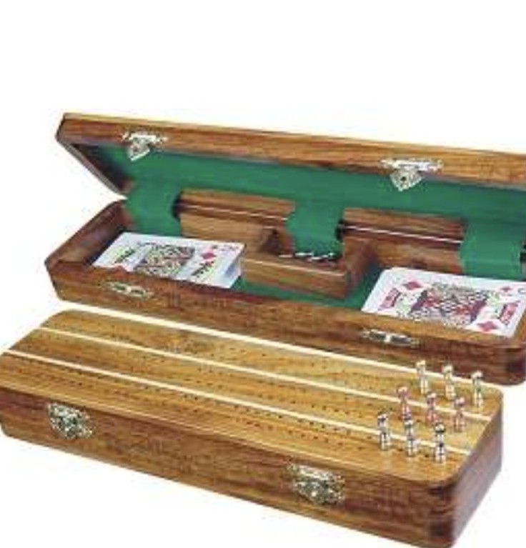 A cribbage scoring box